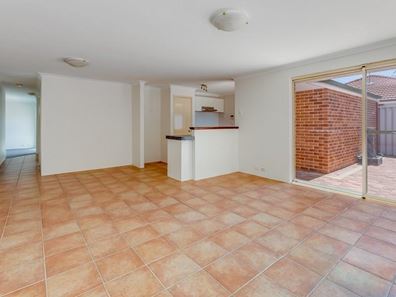 17B Hailsham Road, Nollamara WA 6061