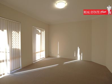 2/5 Broadway, Bassendean WA 6054