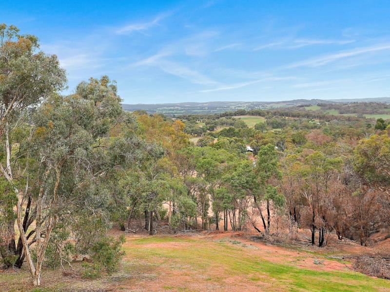 175 O'Connell Road, Wandering WA 6308