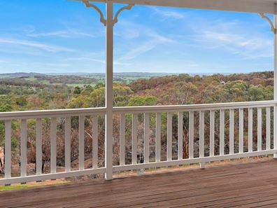 175 O'Connell Road, Wandering WA 6308