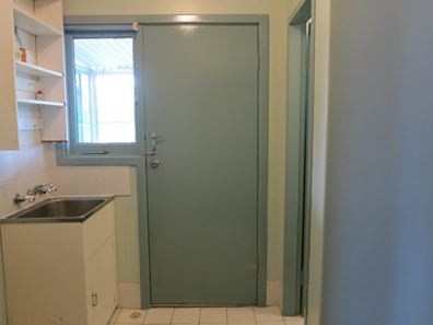 2 Perseus Ct, Rockingham WA 6168