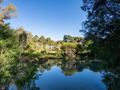 24 Bowman Close, Scotsdale WA 6333
