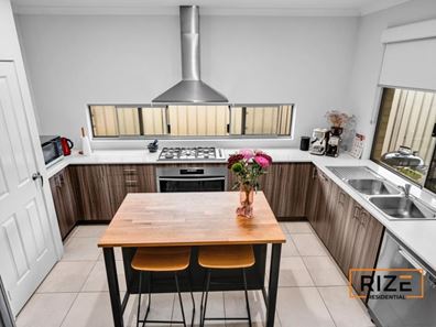 57 Vignerons Loop, Hocking WA 6065