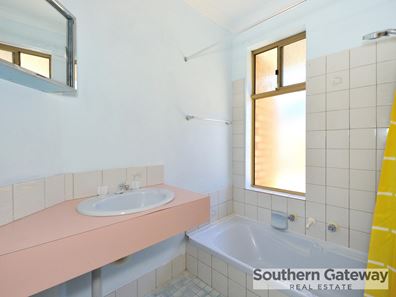 54 TUNNICLIFFE STREET, Parmelia WA 6167