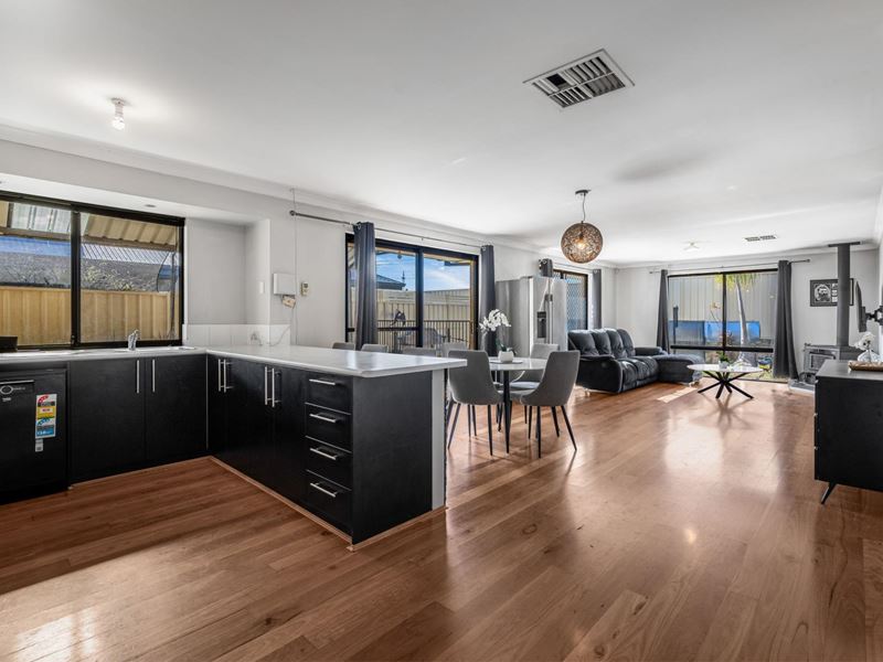 5 Lamar Court, Success
