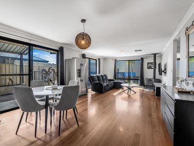 5 Lamar Court, Success WA 6164
