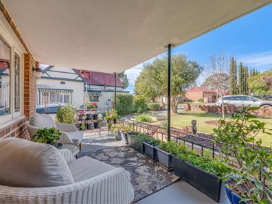 15 Dudley Street, Midland WA 6056