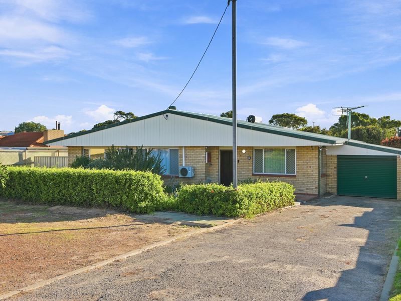 4 King Street, Wonthella WA 6530
