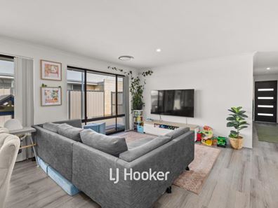 39 Carnelian Avenue, Australind WA 6233