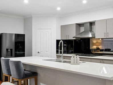 14 Horsham Crescent, Harrisdale WA 6112