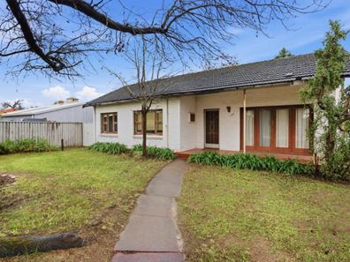 34 Cranford Avenue, Mount Pleasant WA 6153