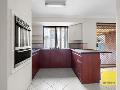 2 Gallant Court, Thornlie WA 6108