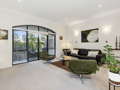 5 Tallow Tree Crescent, Subiaco WA 6008