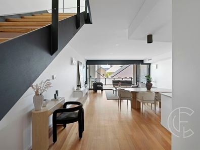 8/5 Centro Avenue, Subiaco WA 6008