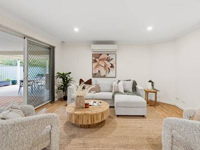 16 Carakine Grove, Thornlie WA 6108