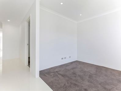 54 Fernleaf Loop, Piara Waters WA 6112