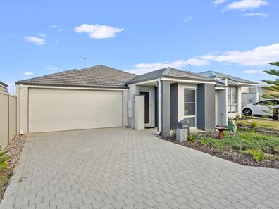 3 Boat Way, Golden Bay WA 6174