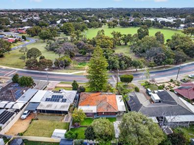 32 Blackmore Avenue, Girrawheen WA 6064
