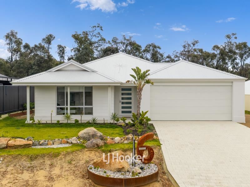 6 McCamish Crescent, Collie WA 6225