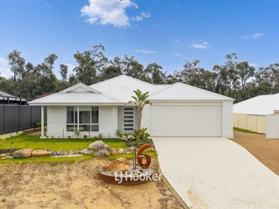 6 McCamish Crescent, Collie WA 6225