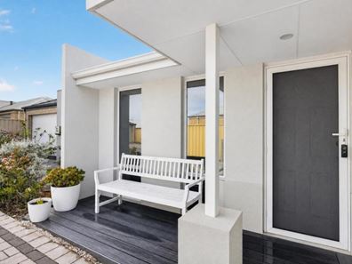 7 Silvestro Lane, Madeley WA 6065