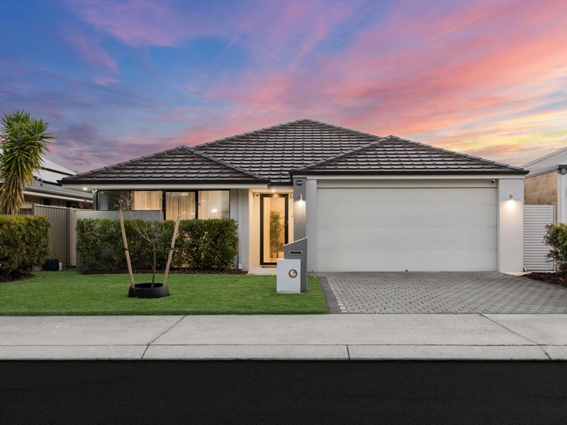 35 Manich Drive, Martin