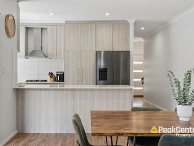 25 Scroop Way, Spearwood WA 6163