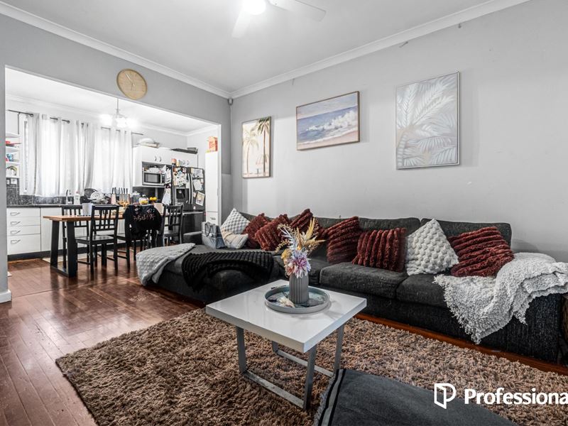 20B Selsey Way, Balga WA 6061