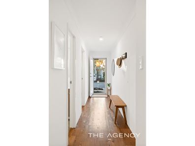 8 Garnet Road, Treeby WA 6164