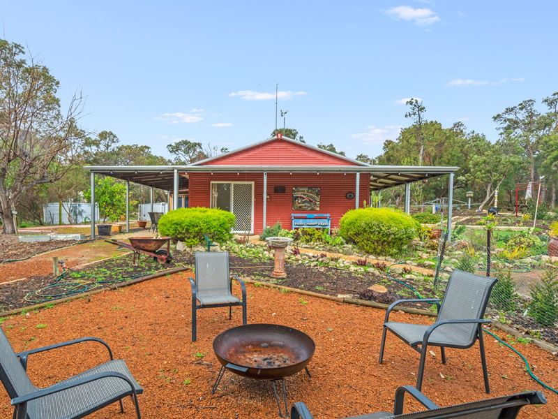 130 Armstrong Hills Drive, Lake Clifton WA 6215