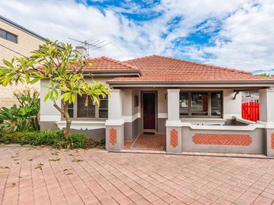 153 London Street, Mount Hawthorn WA 6016