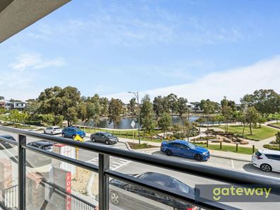 18 Solstice Way, Treeby WA 6164