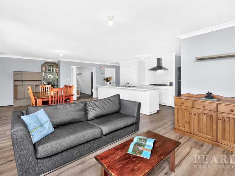 16 Sandridge Street, Banksia Grove WA 6031