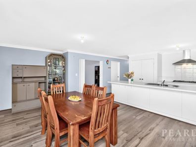 16 Sandridge Street, Banksia Grove WA 6031