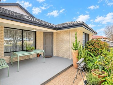 5 Burwood Road, Australind WA 6233