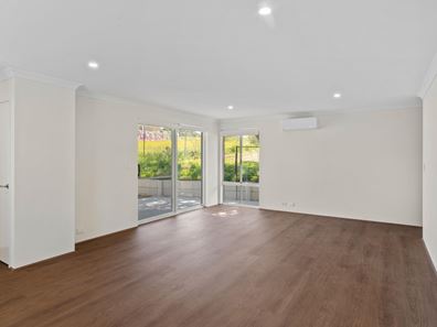 2E Parkview Street, Mandurah WA 6210