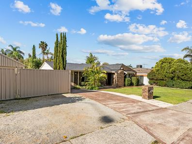 1 Creaney Drive, Kingsley WA 6026