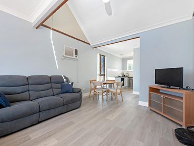 9/3 Sardam Place, Mahomets Flats WA 6530