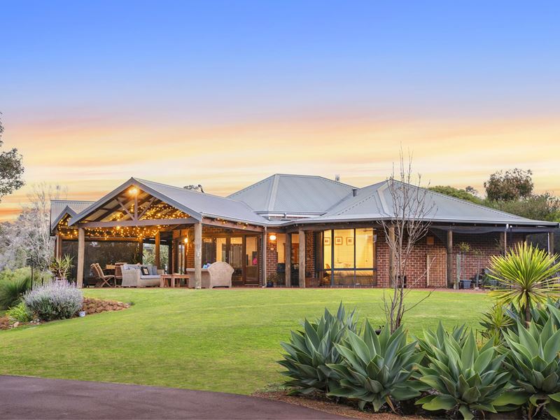 76 Quedjinup Drive, Quedjinup WA 6281