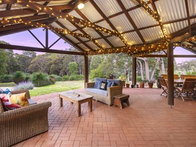 76 Quedjinup Drive, Quedjinup WA 6281