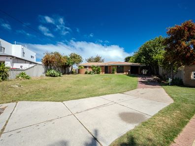 8 Cox Crescent, Quinns Rocks WA 6030