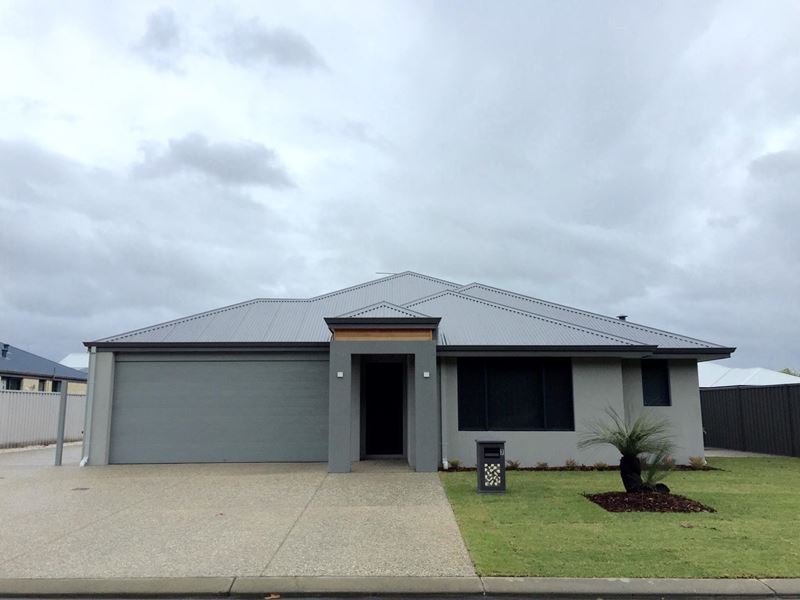 7 Callitris Crescent, Broadwater