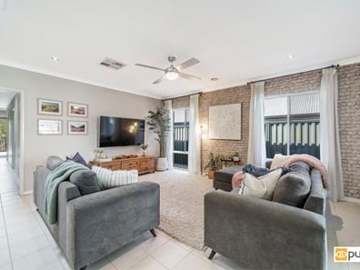 15 Duvall Parkway, Aveley WA 6069
