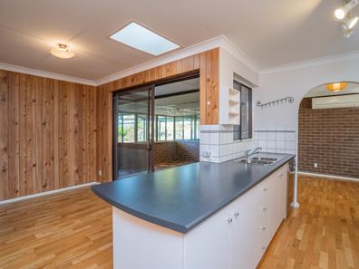 25 Torcross Street, Warnbro WA 6169