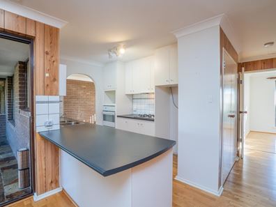 25 Torcross Street, Warnbro WA 6169