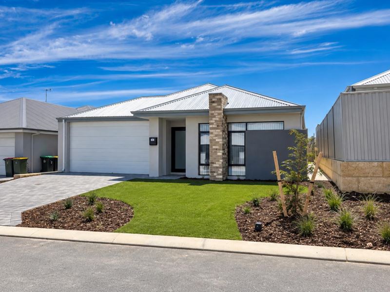 4 Bruny Road, Eglinton WA 6034