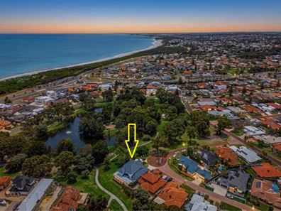 12 Beechwood Grove, Hillarys WA 6025