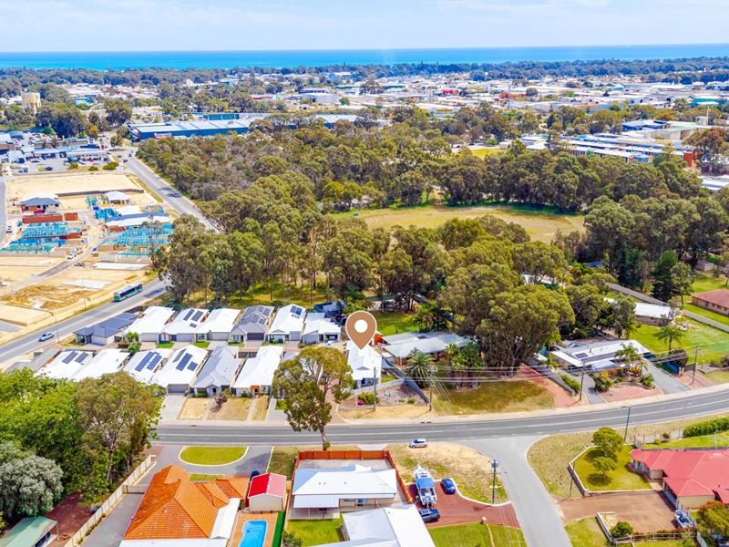 2/96 Bortolo Drive, Greenfields WA 6210