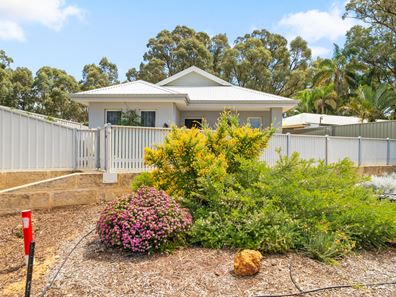 2/96 Bortolo Drive, Greenfields WA 6210