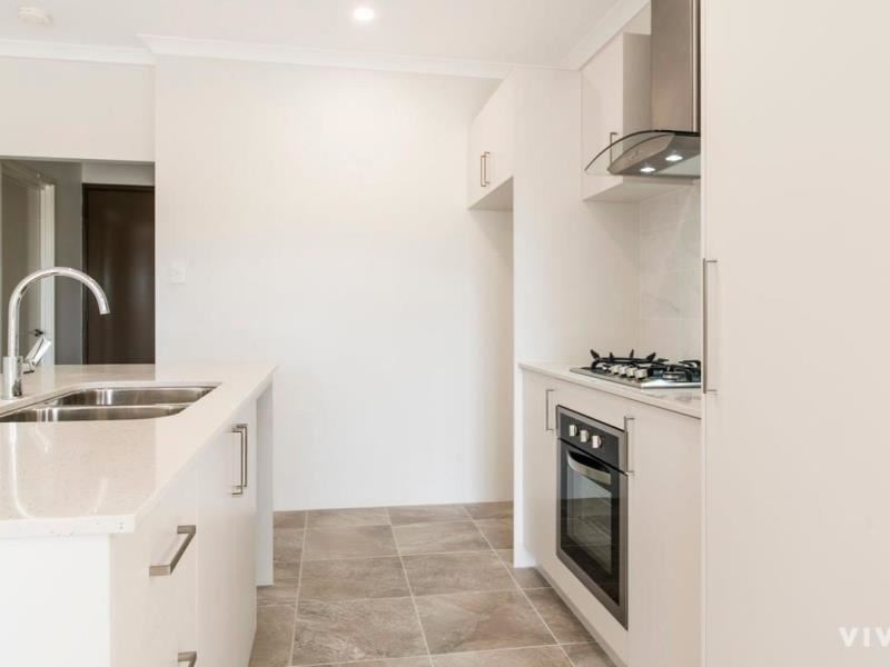 5D Bent Street, Cannington WA 6107
